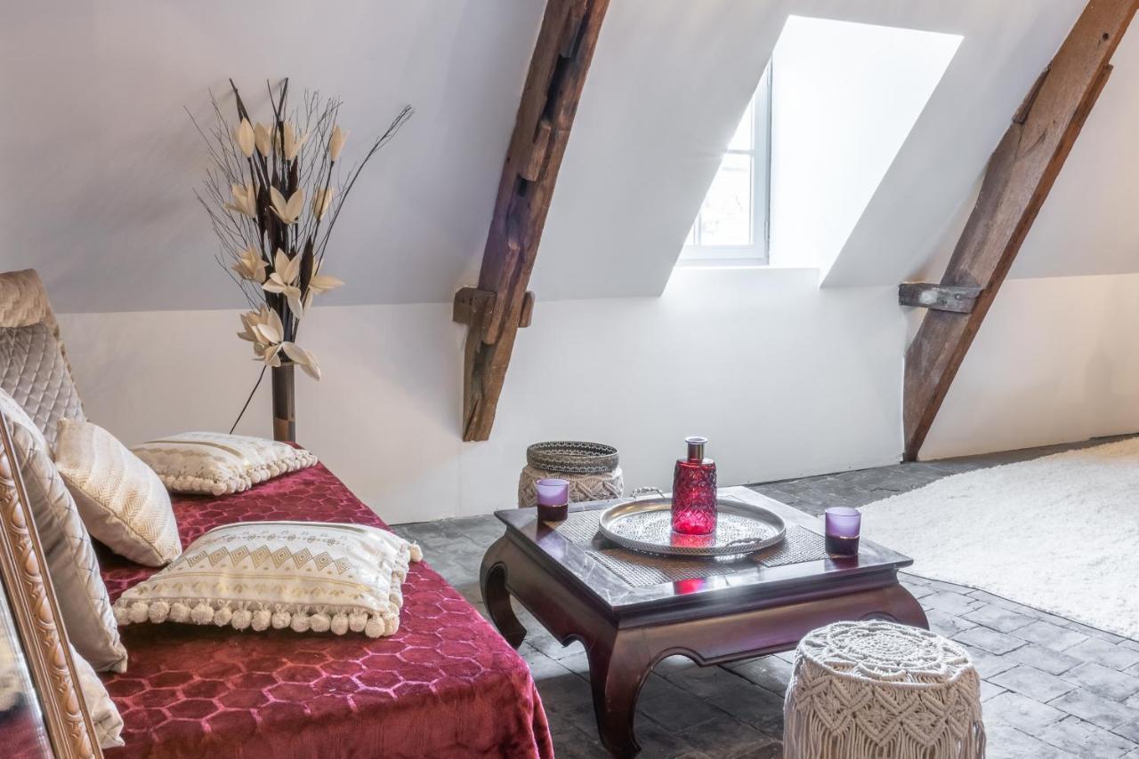 Le Baldaquin / Les Suites Romantiques Honfleur Exterior foto